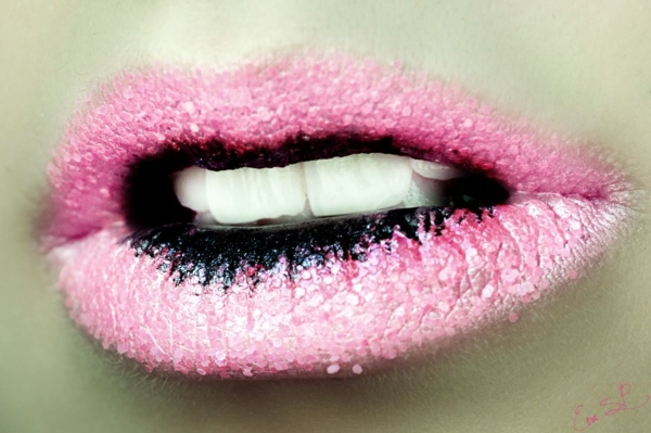 Halloween Makeup by Eva Pernas - Fascinating ideas on how you make up your lips for Halloween