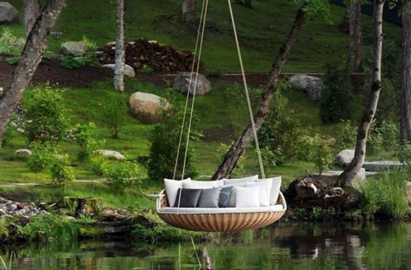 Hanging Swing deck rest for luxurious lounging