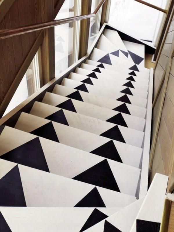 Fabulous staircase rugs bring color Fabulous staircase rugs bring color