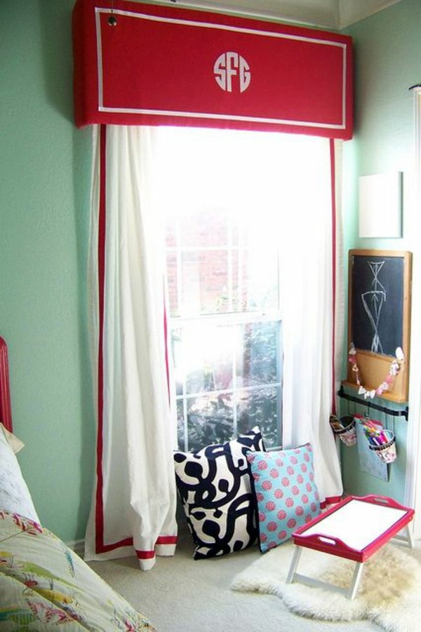 30 Curtains Decoration Examples - dress up the windows creative