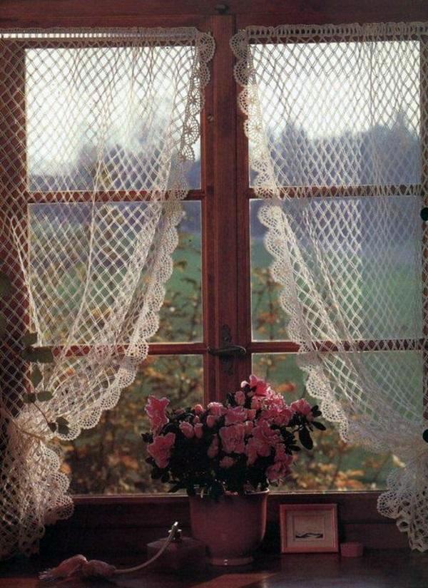 30 Curtains Decoration Examples - dress up the windows creative