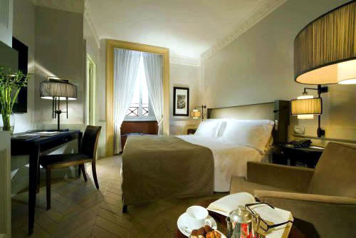 The modern interior design of Hotel St. George Roma