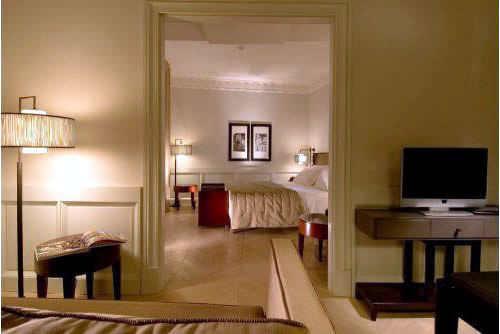 The modern interior design of Hotel St. George Roma