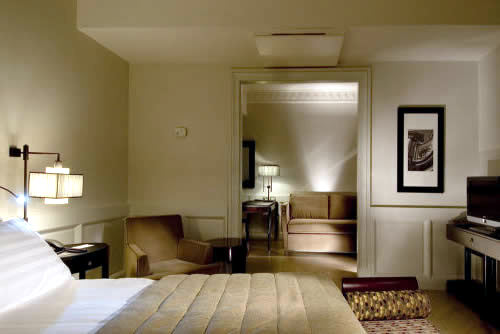 The modern interior design of Hotel St. George Roma