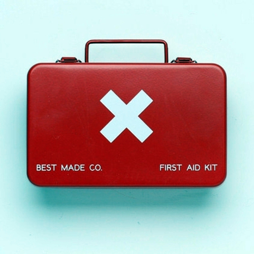 First Aid in the house - a checklist for emergencies and drugs