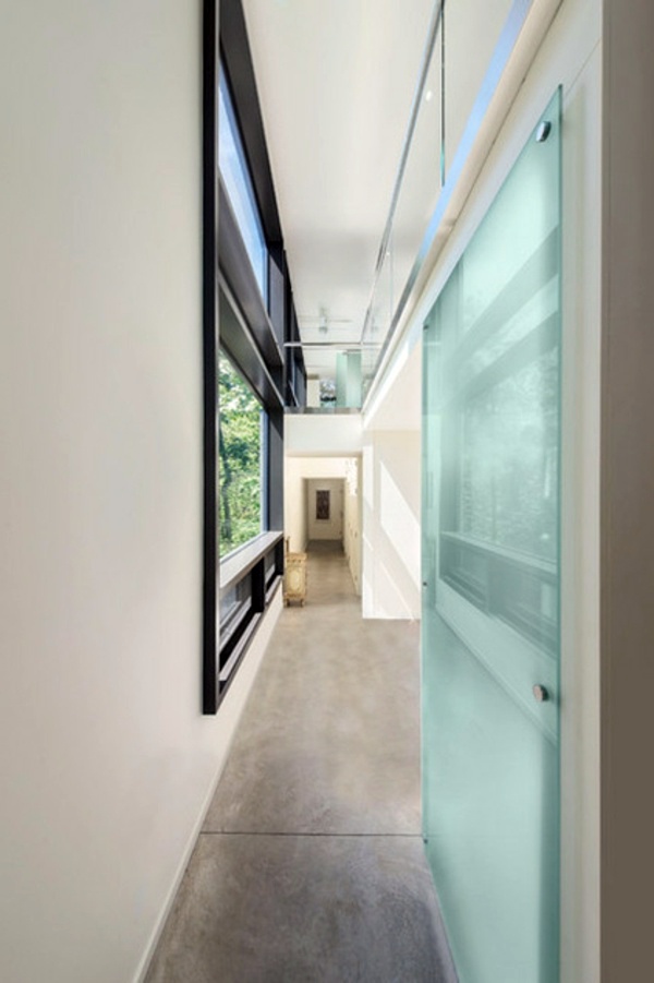 Unique house in Quebec - admirable complexity within a concrete box