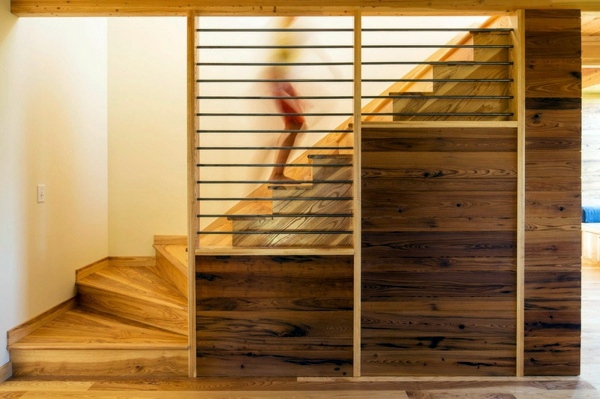 Modern wood stairs - Move & Relax