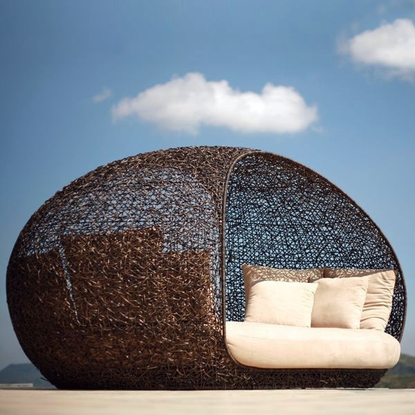 Cool ideas for day bed in the garden - bed of Aqua Source Outdoor