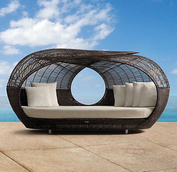 Cool ideas for day bed in the garden - bed of Aqua Source Outdoor