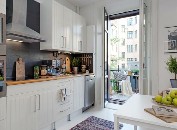 Functional and practical kitchen solutions for small kitchens
