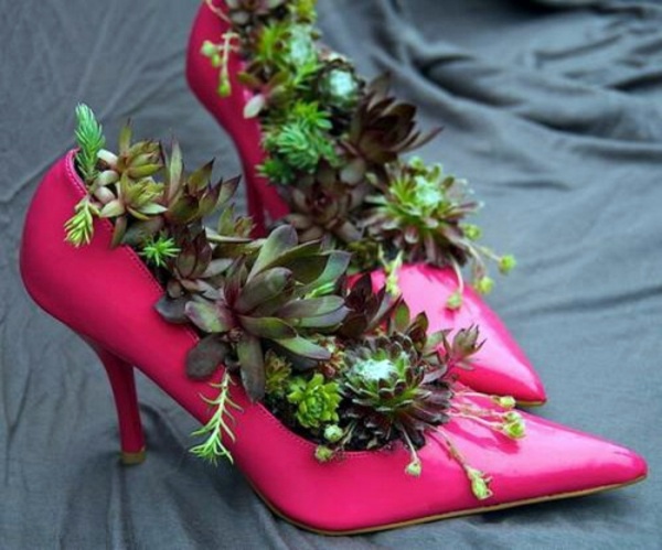 35 wonderful decoration ideas for the garden with succulents