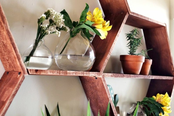 DIY wall shelf honeycomb - creative ideas for your home