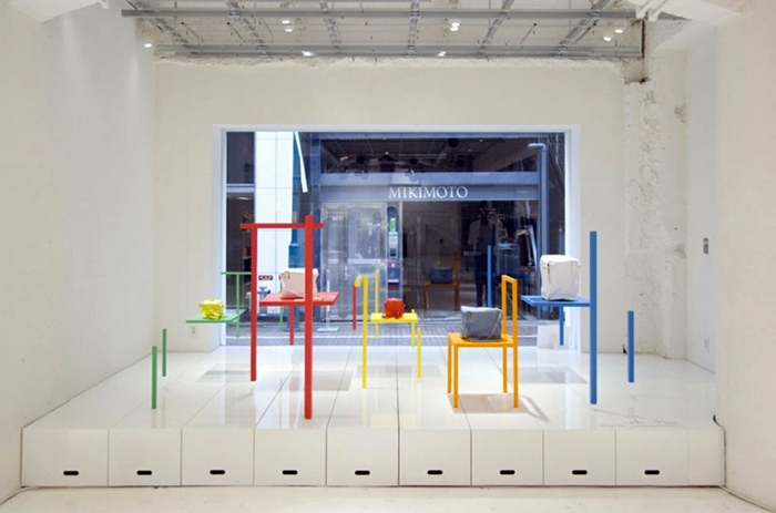 Showcase decorate - Vusual Merchandising at a high level