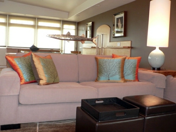 Throw Pillow Great Patterns And Elegant Color Combinations