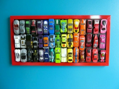 DIY wall art - make innovative wall decoration itself