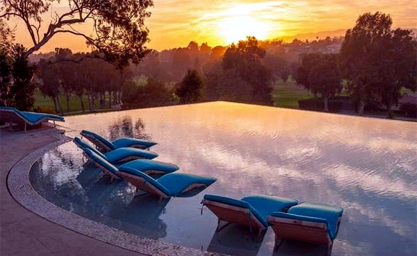 Relax lounge chair by the pool area - 15 ideas for modern lounge furniture Relax lounge chair by the pool area - 15 ideas for modern lounge furniture
