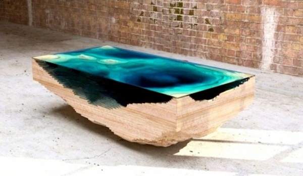 Möbel - Reminds Design table in glass and wood to the depth of the ocean