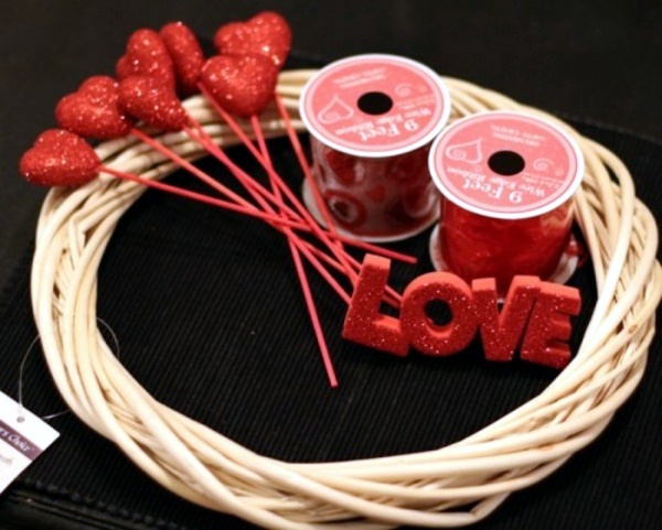 Crafting a ribbon wreath for Valentine's Day itself