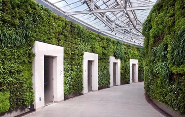 30 Incredible Vertical Gardens and green walls to admire