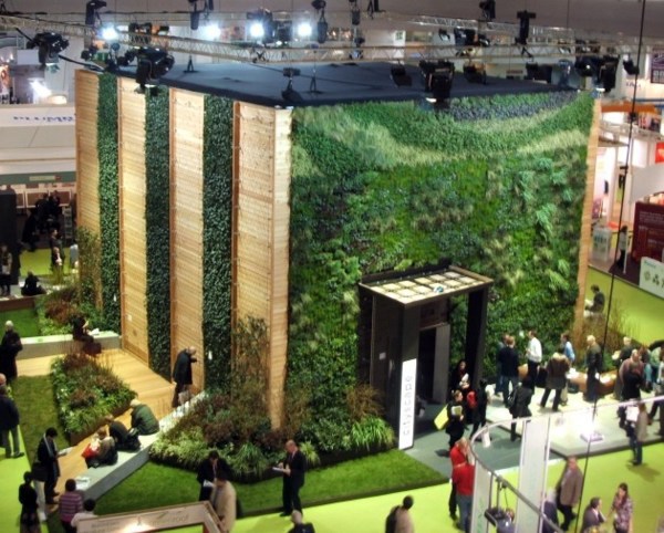 30 Incredible Vertical Gardens and green walls to admire