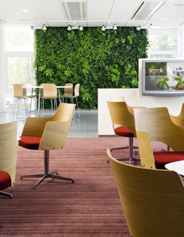 30 Incredible Vertical Gardens and green walls to admire