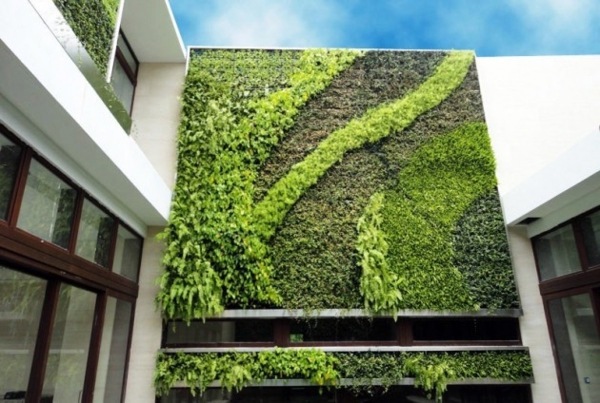 30 Incredible Vertical Gardens and green walls to admire
