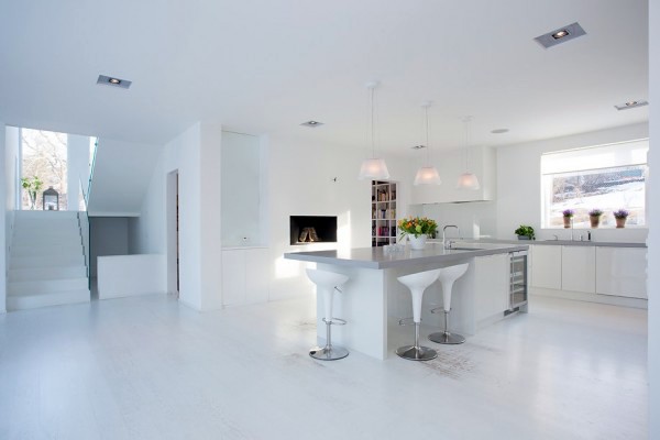 Swedish Modern Villa by Thomas Eriksson Swedish Modern Villa by Thomas Eriksson