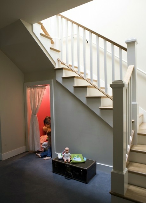Free space in the stairwell - creative practical ideas