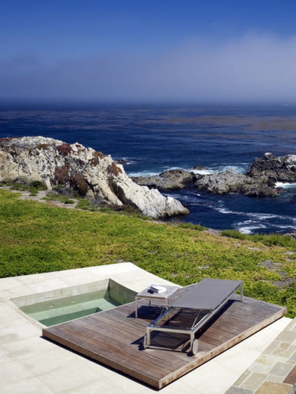 Enjoy relaxing bath in the garden Enjoy relaxing bath in the garden