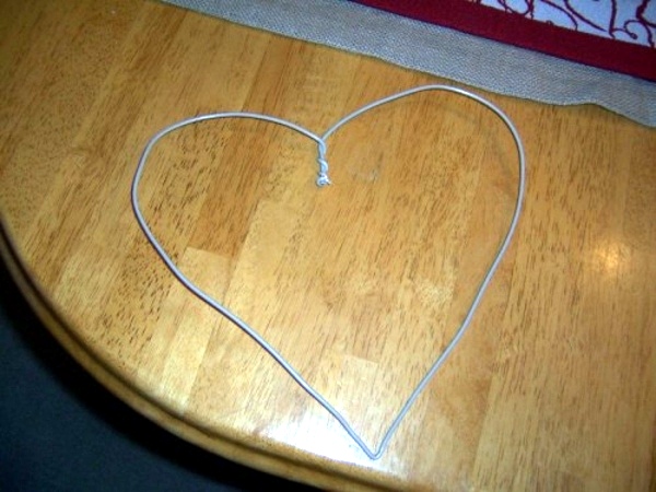 Great idea for plastic wreath for Valentine's Day Great idea for plastic wreath for Valentine's Day