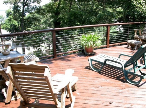 Lay patio and balcony with wooden tiles - Use wood tiles for flooring