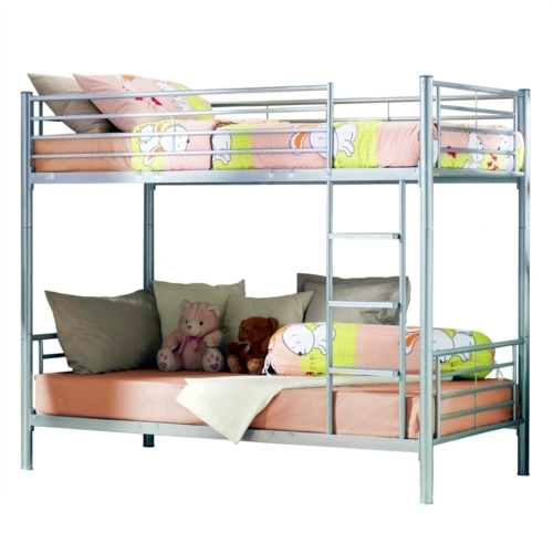 Beautiful metal bunk bed in the nursery of Letti Cosatto