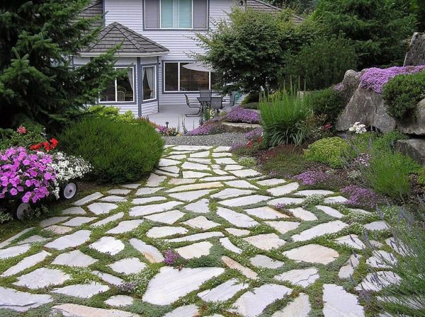 Landscaping with stones - 10 wonderful ideas