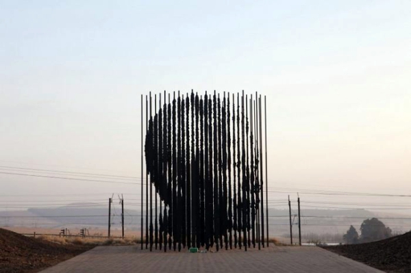 100 Famous works of art - creative sculptures and statues world