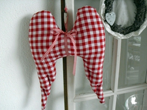 15 Decoration Ideas with angel wings