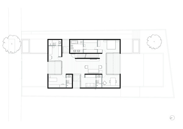A house in Sao Paolo, Brazil presents volumetric structure