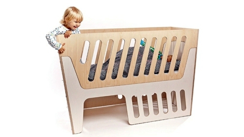 Babyzimmer - Baby Room Furniture - comfortable cot from Jall & Tofta Babyzimmer - Baby Room Furniture - comfortable cot from Jall & Tofta