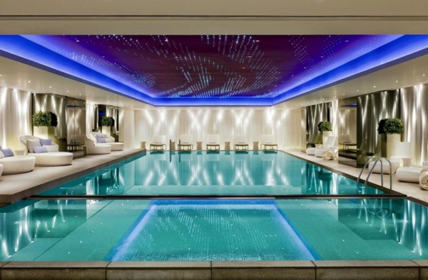 Luxury hotel in the heart of Hong Kong