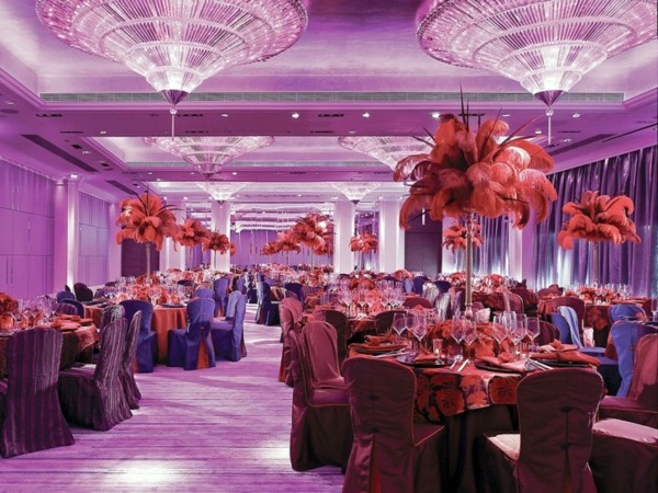 Luxury hotel in the heart of Hong Kong Luxury hotel in the heart of Hong Kong