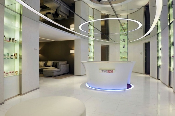 Luxury hotel in the heart of Hong Kong
