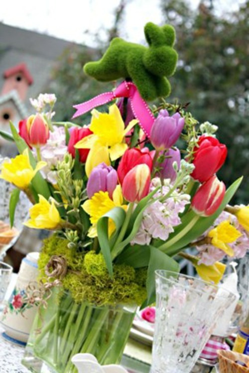 Easter decoration with spring flowers Easter decoration with spring flowers