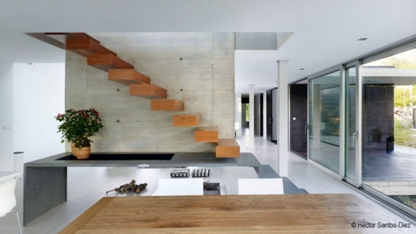 Luxury house in Spain with a unique fireplace Luxury house in Spain with a unique fireplace