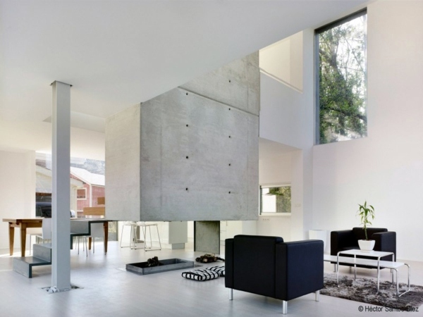 Luxury house in Spain with a unique fireplace Luxury house in Spain with a unique fireplace