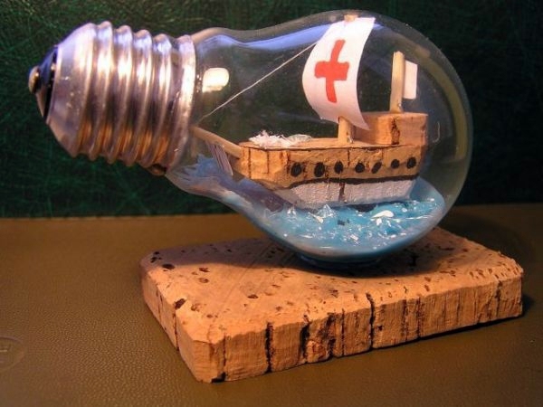 15 creative and original decoration ideas with bulbs