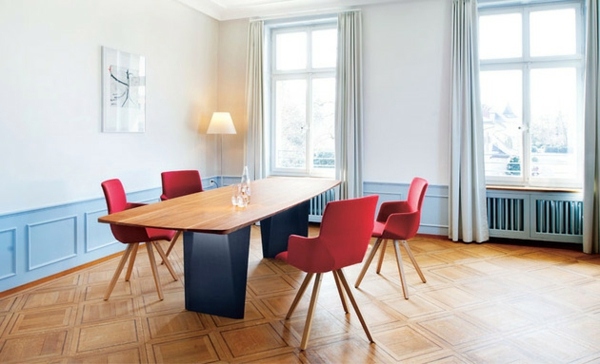 Möbel - 5 styles, 5 dining tables, benches and chairs of Girsberger