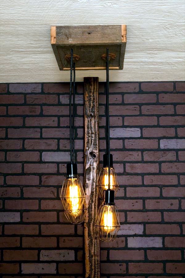 DIY Chandelier from Euro pallets brighten your home