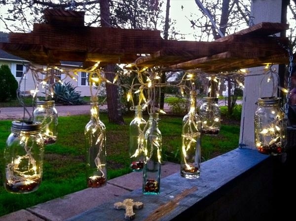 DIY Chandelier from Euro pallets brighten your home