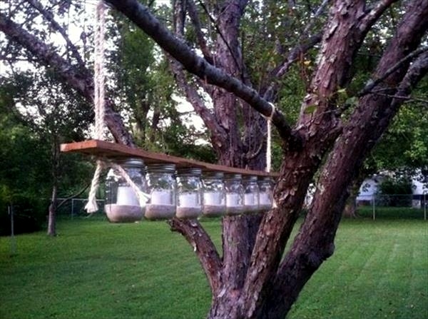 DIY Chandelier from Euro pallets brighten your home