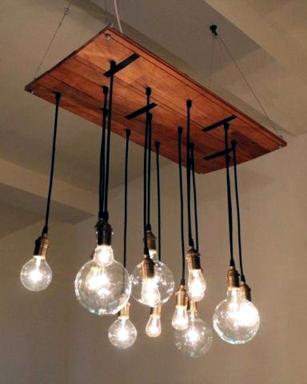 DIY Chandelier from Euro pallets brighten your home