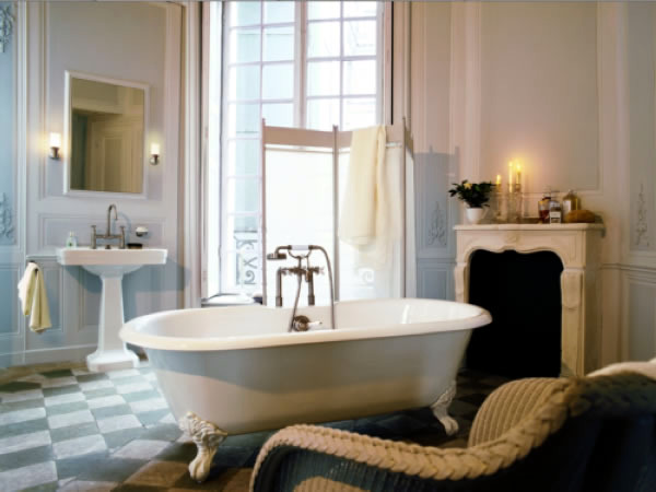 Bathroom designs with built-in fireplaces Bathroom designs with built-in fireplaces